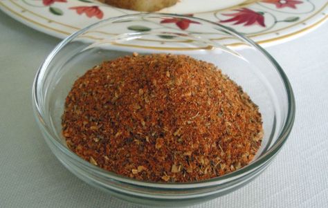 Salt-Free Chili Seasoning Recipe - Food.com Creole Seasoning Recipe, Chili Burritos, Seasoned Popcorn, Low Sodium Chili, Chili Seasoning Recipe, Salt Free Seasoning, No Sodium Foods, New Orleans Recipes, Brine Recipe