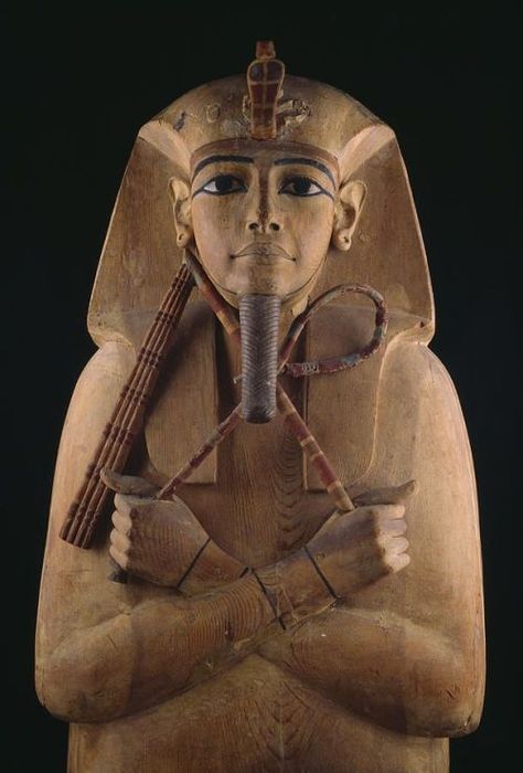 Coffin of Ramesses II A cedar wood coffin case of the pharaoh Ramesses II (r. ca. 1279-1213 BC). Now in the Egyptian Museum, Cairo. Rameses Ii, Ramesses Ii, Egypt Mummy, Starověký Egypt, Egypt Museum, Amenhotep Iii, Ramses Ii, Egyptian Mummies, Best Modern House Design