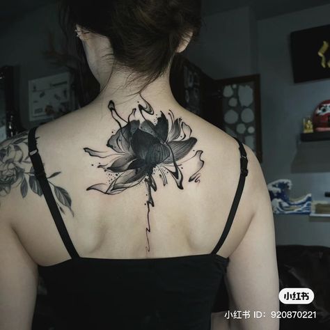 Cover Up Over Dark Tattoo, Cover Up Back Tattoos Female Black, Kanji Cover Up Tattoo, Back Of Neck Cover Up Tattoo, Flower Tattoo Cover Up Ideas, Blackwork Cover Up Tattoo, Cover Tattoo Ideas Black, Dark Tattoo Cover Up Ideas For Women, Flower Cover Up Tattoos