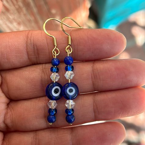 Handmade Lapis Lazuli Evil Eye Earrings Evil Eye Earrings Diy, Bday Jewelry, Witchy Products, Handmade Evil Eye, Beaded Earrings Diy, Evil Eye Earrings, Earrings Diy, Eye Pins, Bracelet Ideas