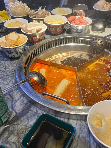 Hotpot Restaurant, Bbq Equipment, Nyc Food, Hot Tea, Hot Pot, Korean Food, Pretty Food, Food Cravings, Aesthetic Food