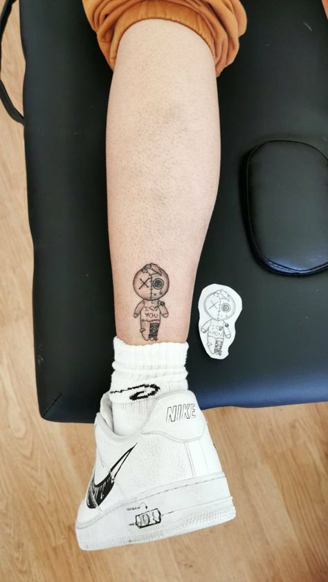 Small Tattoos On Leg For Man, Quarter Size Tattoos Ideas For Men, Small Tattoos For Men And Women, Sick Small Tattoos For Men, Small Arm Tattoos For Guys With Meaning, 2 Inch Tattoo Ideas Men, Mens Small Arm Tattoo Ideas, Small Leg Tattoo Men Ideas, Minimilastic Tattoos For Men