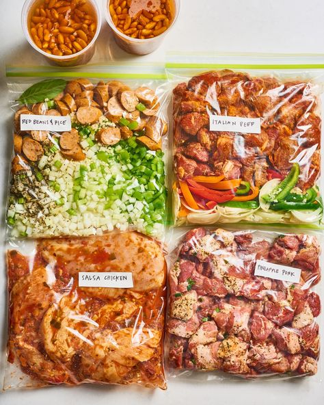 It's a week of make-ahead family favorites — like chicken tacos and Italian beef sandwiches. Resep Makanan Beku, Different Types Of Food, Instant Pot Freezer, Instant Pot Freezer Meals, Freezer Dinners, Slow Cooker Freezer Meals, Freezer Friendly Meals, Freezable Meals, Freezer Meal Planning