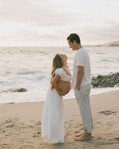 You can add more than 10 photos to a carousel now and I couldn’t be more jazzed about it because there was absolutely NO way I could choose just 10 from this session & this glowing mama 🙃 #orangecountymaternityphotographer #orangecountymaternityphotography #lagunabeachmaternityphotographer #lagunabeachmaternityphotos #newportbeachmaternityphotographer Coast Maternity Photos, Laguna Beach Maternity Photos, Pregnancy Couple, Bump Pics, Newly Pregnant, Maternity Photo Outfits, Beach Maternity Photos, Maternity Photoshoot Outfits, Maternity Picture