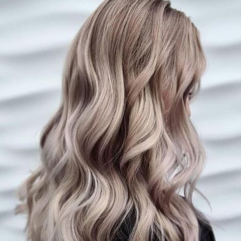 5 Mushroom Hair Color Ideas & Formulas | Wella Professionals Ion Dark Mushroom Blonde, Mocha Blonde Hair Color, Hair Color Mushroom Blonde, Cool Mushroom Blonde Hair, Balayage Hair Mushroom Blonde, Toner For Balayage Hair, Bronde Mushroom Hair, Hair Toner For Blondes, Mushroom Color Highlights