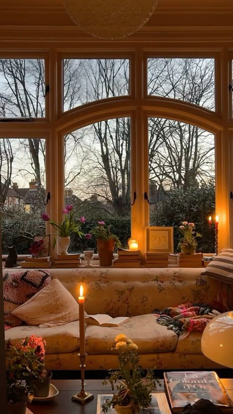 Relaxed Maximalism, Cottage Aesthetic Interior, Homes At Night, Sunlight Room, Windows Aesthetic, Aesthetic Window, Window Aesthetic, Welcoming Home, New England Homes