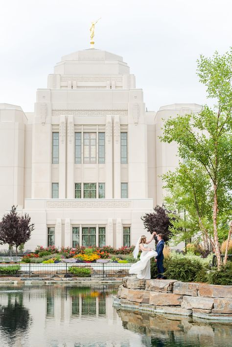 Meridian Temple, Blush Color Scheme, Nevada Wedding, Summer Wedding Ceremony, Navy And Blush, Meridian Idaho, Idaho Wedding, Lds Wedding, Bridal Pictures