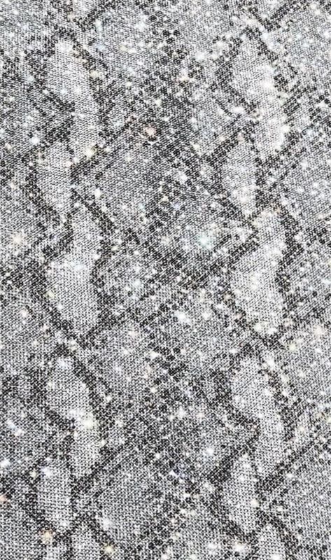 Pink Western Aesthetic Wallpaper, Black And White Western Wallpaper, Snakeskin Wallpaper, Iphone Backrounds, Wallpaper Glitter, Snake Wallpaper, Green Inspiration, Silver Wallpaper, Dark Phone Wallpapers