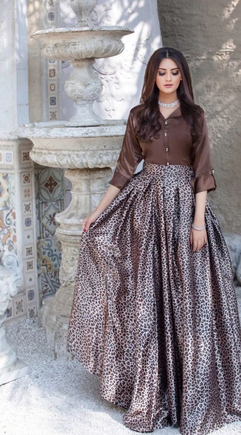 Top Design For Long Skirt, Skirt Shirt Designs Pakistani, Shirt With Long Skirt Outfit, Long Skirt With Shirt Fashion, Skirt Shirt Indian Outfit, Top And Skirt Outfit Party, Full Skirt And Top Indian Style, Long Skirt And Shirt Outfits, Shirt And Long Skirt Outfit