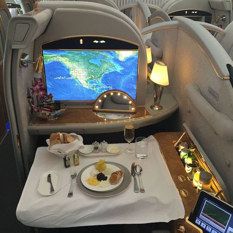 Comparing First & Business Class On The Emirates A380 - One Mile at a Time http://onemileatatime.boardingarea.com/2017/01/16/emirates-a380-first-class-vs-business-class/ Emirates A380, Private Jet Interior, Flying First Class, First Class Flights, Business Class Flight, Money Lifestyle, Luxury Private Jets, First Business, Airbus A380