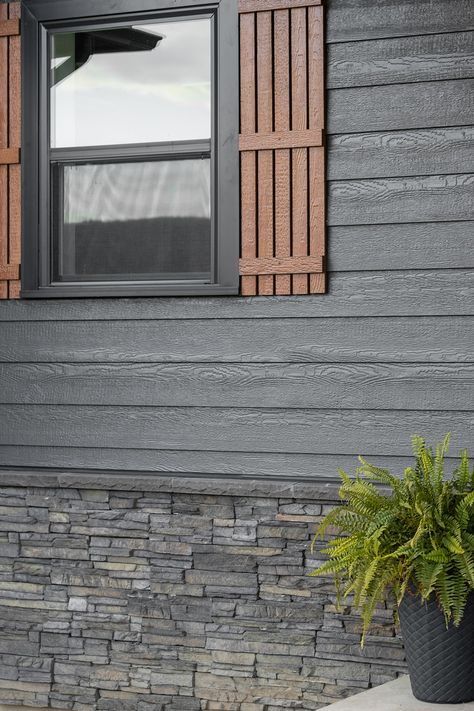 Bedrock Diamond Kote Siding, Two Tone Vinyl Siding Exterior Colors, Terra Bronze Diamond Kote Siding, Slate Siding Exterior, Siding With Stone Accent, Diamond Kote Graphite Siding, Faux Stone Siding Exterior, Diamond Kote Siding Colors, House With Stone Accent Exterior