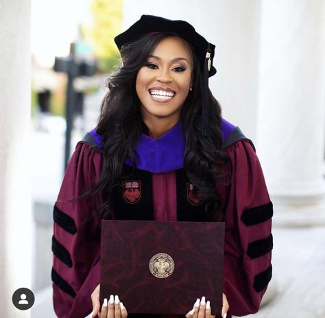 Black Doctor Graduation Pictures, Black Woman Phd Graduate, Doctorate Aesthetic, Doctorate Photoshoot, Masters Graduation Pictures Black Women, Doctoral Graduation Pictures, Phd Photoshoot, Dnp Nursing, Phd Graduation Photos