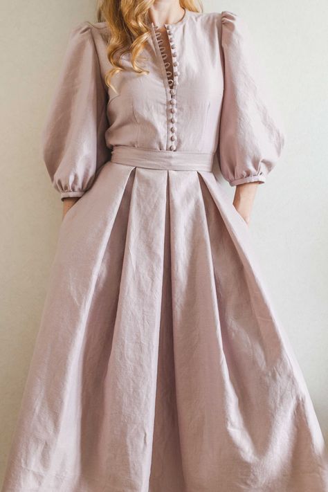 Pleated Fabric Dress, Dress Santai, Midi Dres, Pleated Dresses, Stylish Wedding Dresses, Dress Weights, Modest Dresses Casual, Amelia Dress, Plain Shirt