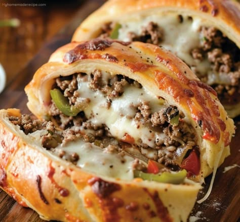 Philly Cheesesteak Stromboli | Savory And Delicious - My Home Made Recipe Cheesesteak Stromboli Recipe, Cheesesteak Stromboli, Stromboli Recipe Easy, Homemade Stromboli, Stromboli Recipe, Philly Steak, Green Bell Pepper, Philly Cheesesteak, Philly Cheese Steak