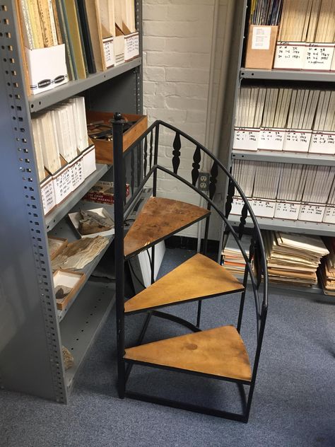 This old step ladder is a mini spiral staircase. Short Spiral Staircase, Spiral Ladder Stairs, Mini Spiral Staircase, Aesthetic Step Stool, Step Ladder Ideas, Staircase Bookshelf, Library Stairs, Antique Library, Diy Stool