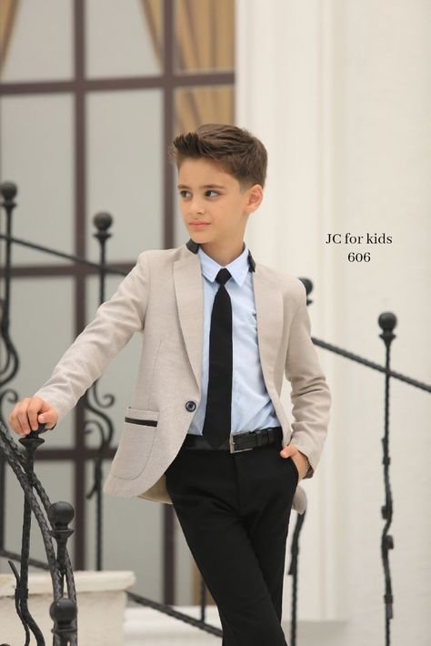 Wedding Outfit For Boys Kids, Boys Clothing Styles, Wedding Outfit For Boys, Pageant Costumes, Kids Dress Boys, Kids Party Wear Dresses, Kids Party Wear