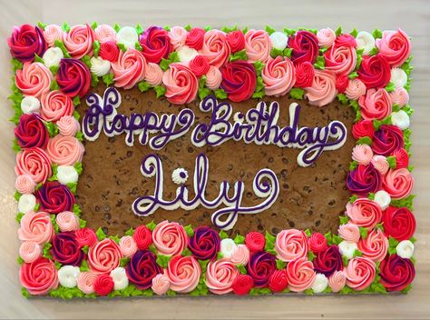 Cookie Cake Designs, Cake With Flowers, Pizza Cake, Cookie Cakes, Cookie Pizza, Giant Cookie, Cookie Business, Cute Birthday Cakes, Cookie Cake