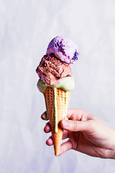 Learn this (delicious) trick to prevent ice cream cones from turning into a puddle. Vegan Journey, Ice Cream Photography, Vegan Ice Cream Recipe, Fit Foods, Kitchen Tricks, Yummy Ice Cream, Love Ice Cream, Golden Milk, Ginger Recipes