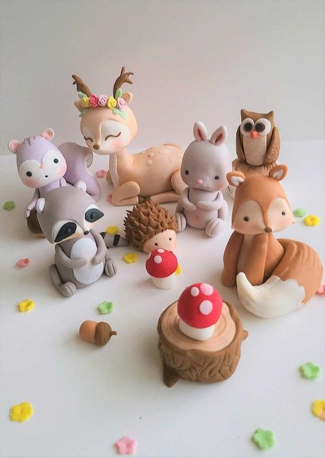 These adorable fondant woodland animal cake toppers will definitely bring life to your party! Decorate your cake with deer, raccoons, rabbits, foxes, mushrooms and more! Your cake will be so beautiful you might not want to eat it! :) Fox Cake Toppers, Woodland Cake Topper, Fox Cake, Woodland Cake, Fondant Animals, Fondant Cake Toppers, Baby Shower Woodland Theme, Woodland Birthday, Animal Cake