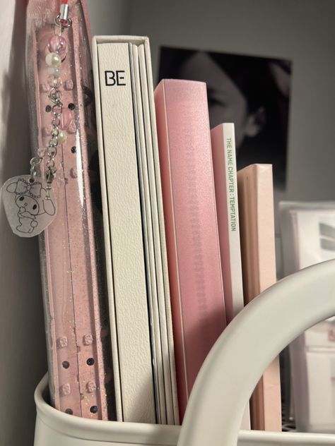 Pink Kpop Room, Pink Kpop Aesthetic, Ig Tags, Girly Office, Cindy Kimberly, Stationary School, Pink Kpop, Cool Wallpapers Cartoon, School Motivation