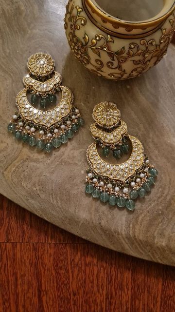 Chandbali Earrings Gold, Mango Mala Jewellery, Punjabi Jewellery, Gold Jewelry Prom, Mango Mala, Kundan Jewellery Bridal, Jewelry Prom, Mala Jewelry, Indian Jewelry Earrings