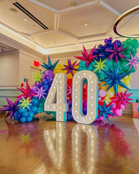 40 & Fabulous 🥳💖🎂 #balloontherapy • • • • • #dallasballoons #40thbirthdayparty #birthdayparty #partydecor #dfw #agedtoperfection… | Instagram 40th Birthday Party Themes, 80s Birthday, 80s Birthday Parties, Balloon Designs, Mother's Day Bouquet, Disco Theme, 80s Party, Balloon Design, Cute Diys