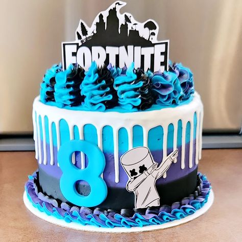 Epic Fortnite Birthday Cake Ideas for 2024 Fortnite Bday Cake, Boys 10th Birthday Cake, 8th Birthday Cake Boys, Fornite Birthday Theme, Simple Fortnite Cake, Fortnite Birthday Cakes, Fortnite Birthday Cake Ideas, Fornite Party Ideas, Fortnite Cake For Boys