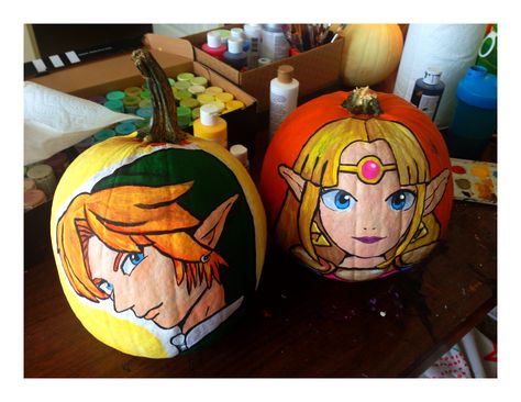 Link and Zelda painted pumpkins for Halloween Zelda Pumpkin Painting, Zelda Pumpkin, Triforce Symbol, Link And Zelda, Pumpkins For Halloween, Halloween Crafts Preschool, Pumpkin Contest, Halloween Pumpkin Designs, Pumpkin Designs