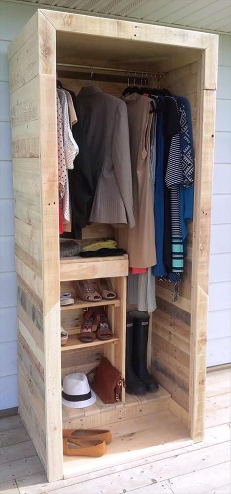 Built a Pallet Wardrobe or Pallet Closet | 101 Pallet Ideas Pallet Woodworking, Pallet Wardrobe, Pallet Closet, Small Closets, Small Closet, Wood Pallet Projects, Bedroom Wardrobe, Diy Pallet Projects, Woodworking Ideas