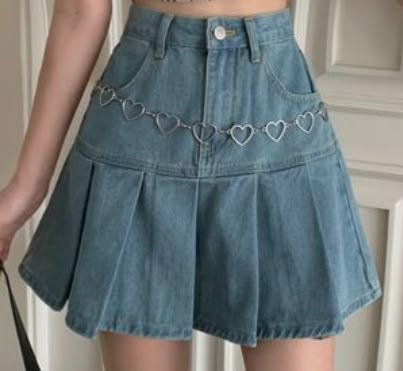 Cute Skirts Aesthetic, Shorts Aestethic, Demin Skirt Outfit, Pleated Denim Mini Skirt, Mini Skirt Fits, Aesthetic Skirt, Mini Skirt Denim, Skirts Pleated, Blue Pleated Skirt