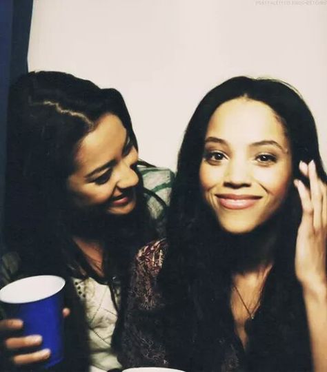 Pretty Little Liars Emily Maya Maya St Germain, Bianca Lawson, Japan 80's Aesthetic, Best Tv Couples, Emily Fields, Celebrity Sightings, St Germain, Best Series, I Love Girls