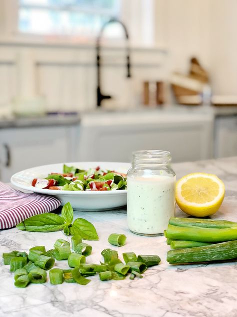 Mother Minute: Best Homemade Ranch Dressing Best Homemade Ranch, Yoghurt Dressing, Ranch Salad Dressing, Ranch Recipe, Salad Dressing Recipes Homemade, Homemade Ranch Dressing, Homemade Ranch, Healthy Dinners, Salad Dressing Recipes