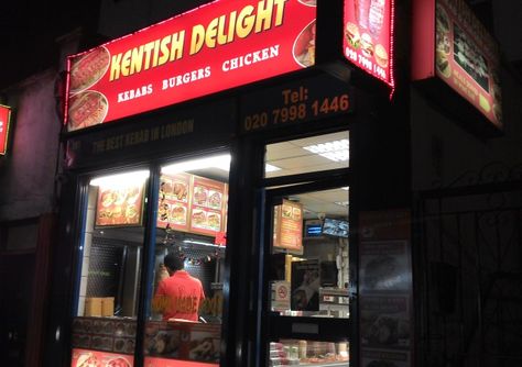 Kebab Shop, London Dreams, Chilli Sauce, London Life, London England, Great Britain, Europe Travel, At Night, Funny Pictures