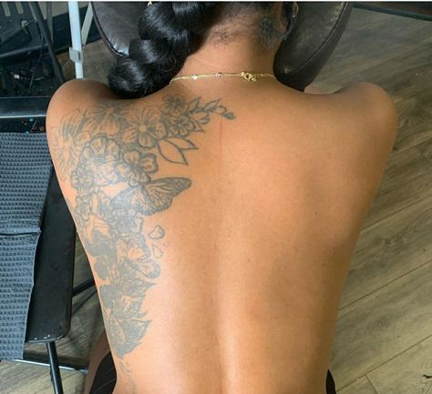 Upper Back Shoulder Tattoo For Black Women, Upper Back Tattoo Black Women, Color Wrist Tattoos For Women, Ethereal Tattoos Black Women, Full Back Tattoo Black Women, Lower Back Tattoos Black Women, Garden Tattoos For Women, Side Back Tattoo Women, Back Tattoos Black Women