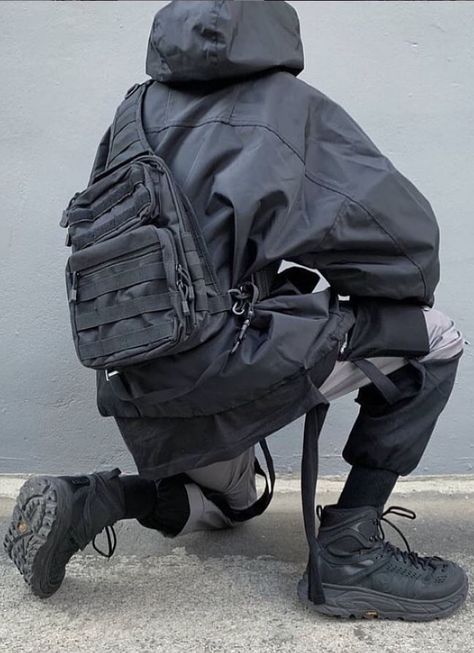 Techwear Casual Techwear Outfits Men, Techware Fashion, Teach Wear, Mens Techwear, Techwear Men, Casual Techwear, Cyberpunk Streetwear, Techwear Aesthetic, Cool Kidz