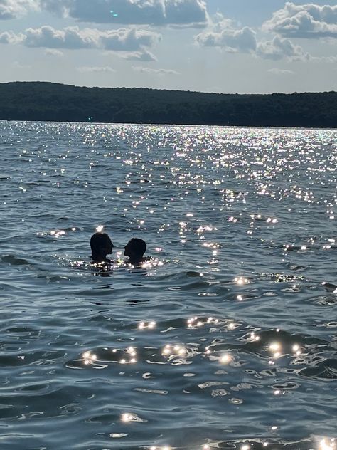 Swimming Together Couple, Water Couple Aesthetic, Couples Swimming Pictures, Vacation With Boyfriend Aesthetic, Couples In Water, Lakeside Aesthetic, Relationship Photo Ideas, Couple In The Water, Couple In Water