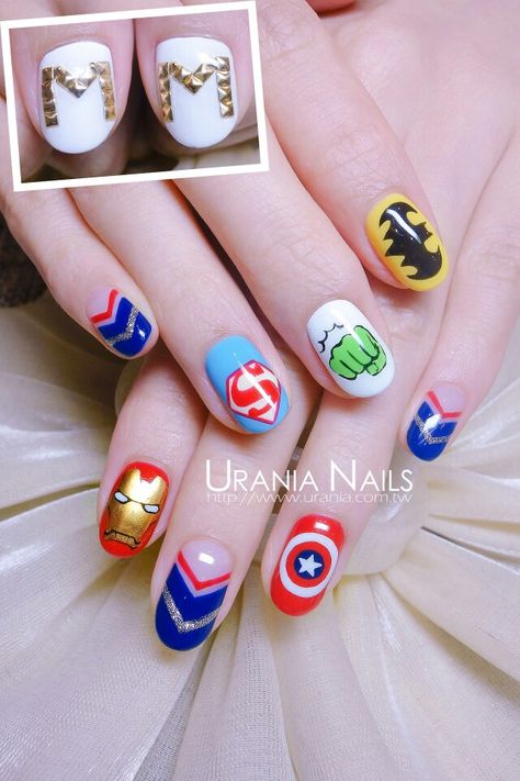 Urania Nails Superhero Nails, Avengers Nails, Marvel Nails, Star Nail Designs, Disney Acrylic Nails, Mickey Nails, Nail Art Disney, Simple Nail Art Designs, Disney Nails