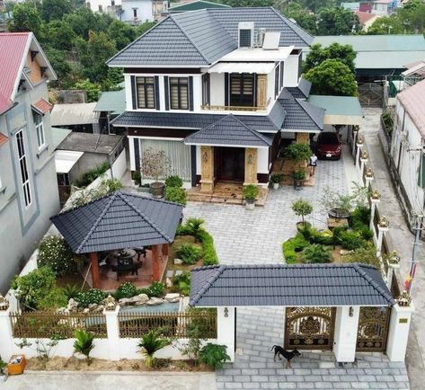 Asian Inspired House Exterior, Korean Inspired House, Asia House Design, Modern Korean House Exterior, Modern Korean House, Korean House Exterior, Asian Style House, Asian House Design, Korean House Design