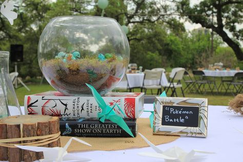 Pokemon Wedding Table Centerpiece Gamer Wedding Ideas, Geek Wedding Ideas, Pokemon Wedding, Tea Ceremony Wedding, Gamer Wedding, Nerd Wedding, Woods Wedding, Wedding Plants, Pokémon Party