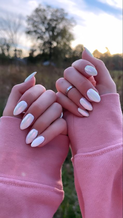 White Dip Powder Nails Almond, Metalic Powder Nails, White Nails Chrome Powder, White Base Chrome Nails, White Chrome With Glitter, White Chrome Nails Almond Shape, Unicorn White Nails, Dip Powder Nails Crome, White Chrome Dip Powder Nails