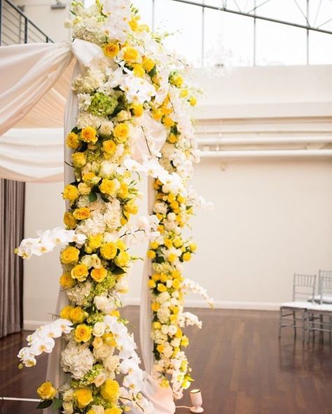 Tribeca Rooftop, Yellow Wedding Decorations, Mustard Wedding, Yellow Wedding Colors, Yellow Wedding Ideas, Yellow Wedding Inspiration, Yellow Wedding Theme, Wedding Yellow, Yellow Theme