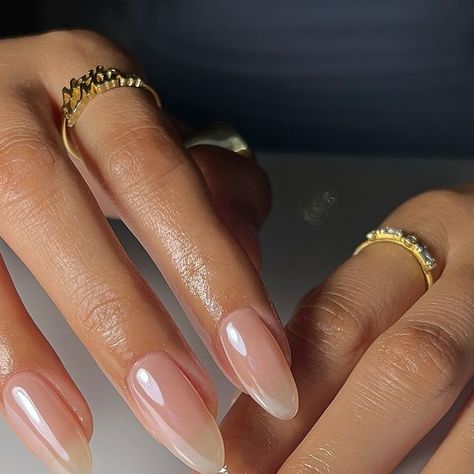 Mina🦋 on Instagram: "these beautiful natural nails are giving off the perfect glazed donut vibe 🍩😋💕💕💕  structures gel manicure  Happy Saturday✨ #nails #nailtutorial #nailsxmina #gelmanicure #structuredgelmanicure #naturalnails #glazeddonutnails #gelnails #norconails #riversidenails #coronanails #chromenails #explore #notd #ienails #pov #nailinspiration #nailtechlife #glazednails #uñasdegel #lifeofanartist #russianmanicure #nailartist #nailsoftheday #trendynails #biabnails #nailinspo #nailglam" Builders Gel Nails, Beautiful Natural Nails, Glazed Nails, Builder Gel Nails, Glazed Donut, Donut Glaze, Pretty Acrylic Nails, Chrome Nails, Nail Tutorials