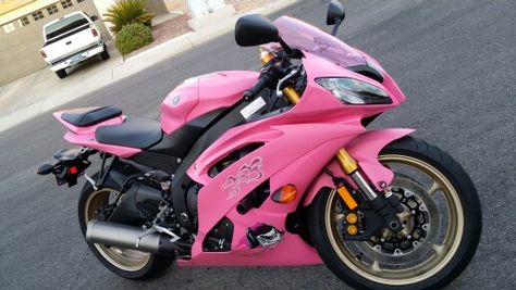 Pink 2014 yamaha r6 Pink Yamaha R6, Hot Pink Motorcycle, Yamaha R25, Pink Motorcycle, Motorcycle Yamaha, Pink Bike, Dream Bike, Yamaha R6, Pimped Out Cars