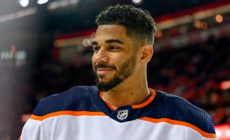 Many were surprised how well the Edmonton Oilers and forward Evander Kane worked together. Evander Kane, Connor Mcdavid, Western Conference, Edmonton Oilers, Locker Room, Best Player, Baseball Cards