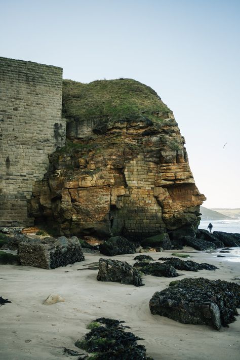 A Long Weekend in Whitby — Yorkshire, UK — Haarkon Adventures Yorkshire Tea Aesthetic, Runswick Bay Yorkshire, Whitby England, Yorkshire Moors Photography, Yorkshire Moors, Wetherby Yorkshire, Yorkshire Uk, Whitby Abbey, Norfolk Coast