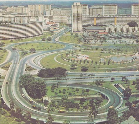 Toa Payoh in the 70s Toa Payoh, Old Singapore, Singapore Photos, Minecraft City, Old Places, My Memories, The 70s, Old Photos, Singapore