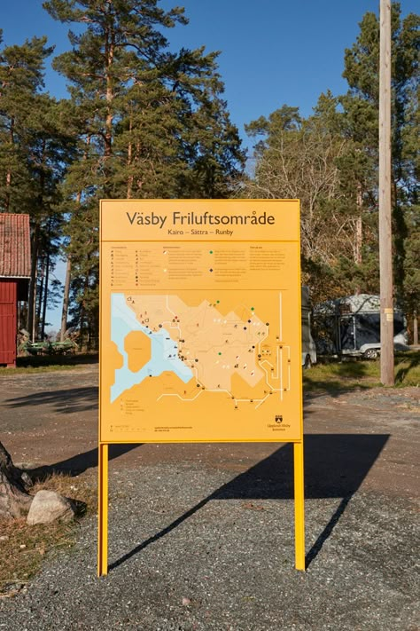 Made to Order — Ateljé Altmann Park Signage Design Outdoor, Map Design Ideas, Wayfinding Map, Map Signage, Standing Signage, Park Signage, Museum Exhibition Design, Volvo Ocean Race, Wayfinding Signs