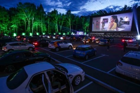 Drive Thru Cinema, Drive In Cinema Aesthetic, Drive In Theater Aesthetic, Car Cinema, Gothic Noir, Drive In Cinema, Movie Night Decorations, Valentine Gift Idea, Vision Board Pics