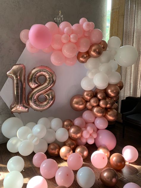 Pink, white and rose gold balloon arch decoration for an 18th birthday. Pink White Rose Gold Balloons, Pink White And Gold Birthday Party, 18th Birthday Rose Gold Theme, Pink White And Gold Balloon Arch, Pink Gold White Birthday Party, Rose Gold Pink And White Birthday Party, Pink 18th Birthday Party Decorations, 18th Birthday Table Decorations, 18th Birthday Party Ideas Pink