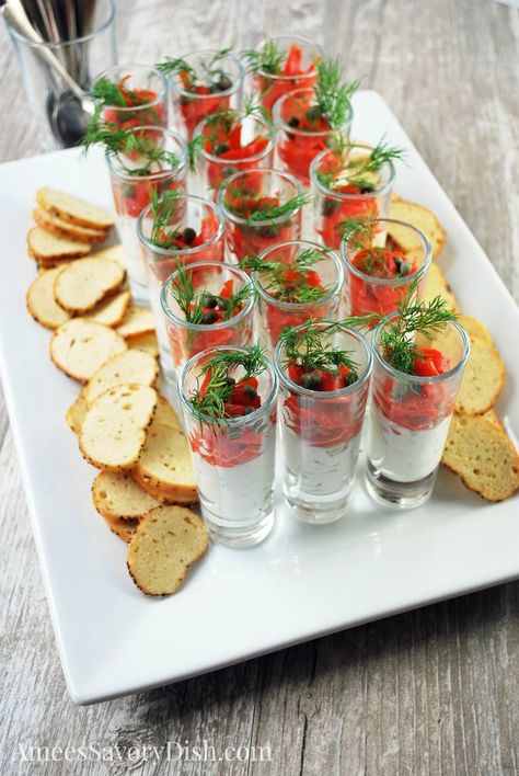 Impress your party guests without all the effort with this Smoked Salmon Shooters recipe! It only takes 10 minutes to put this appetizer tray together with Town House Tuscan Cheese Focaccia Crackers. Small Get Together Ideas, Appetizer Shooters, Food Shooters, Smoked Salmon Terrine, Shot Glass Appetizers, Favorite Things Gift Exchange, Cheese Focaccia, Appetizer Presentation, Fancy Party Ideas